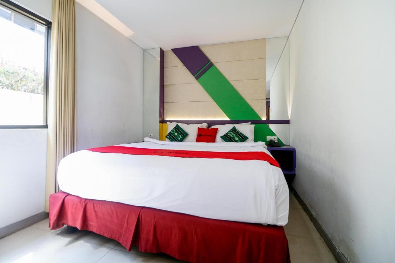 Reddoorz Plus Near Universitas Lambung Mangkurat Banjarmasin  Exterior photo